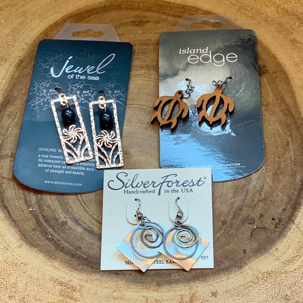 New - Bundle Of Earrings 21$